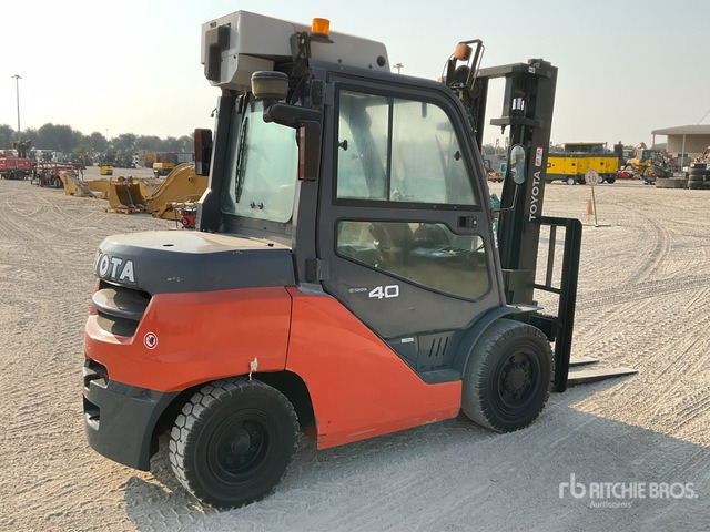 Toyota 8FD40N Forklift - رافعة شوكية: صورة 3 Toyota 8FD40N Forklift - رافعة شوكية: صورة 3