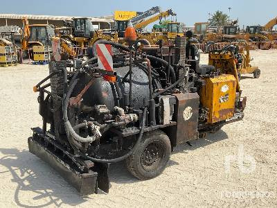 WEIRO SKM T600 Ride On Asphalt Distributor Vehicle - موزع الأسفلت: صورة 2 WEIRO SKM T600 Ride On Asphalt Distributor Vehicle - موزع الأسفلت: صورة 2