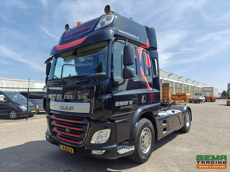 DAF CF 440 FT 4x2 Spacecab Euro6A - SchuifSchotel - Nato - وحدة جر: صورة 1 DAF CF 440 FT 4x2 Spacecab Euro6A - SchuifSchotel - Nato - وحدة جر: صورة 1