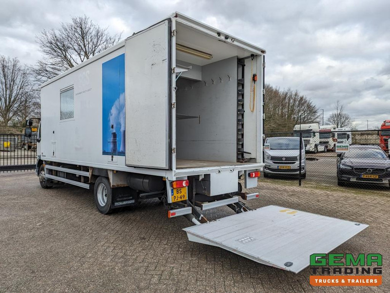 DAF FA LF55.180 4x2 Daycab 15T Euro4 Mobile Office / Camper / Workshop - Manual - Airco - Dhollandia Laadklep 1500KG - 150.000KM (V690) - شاحنة: صورة 3 DAF FA LF55.180 4x2 Daycab 15T Euro4 Mobile Office / Camper / Workshop - Manual - Airco - Dhollandia Laadklep 1500KG - 150.000KM (V690) - شاحنة: صورة 3