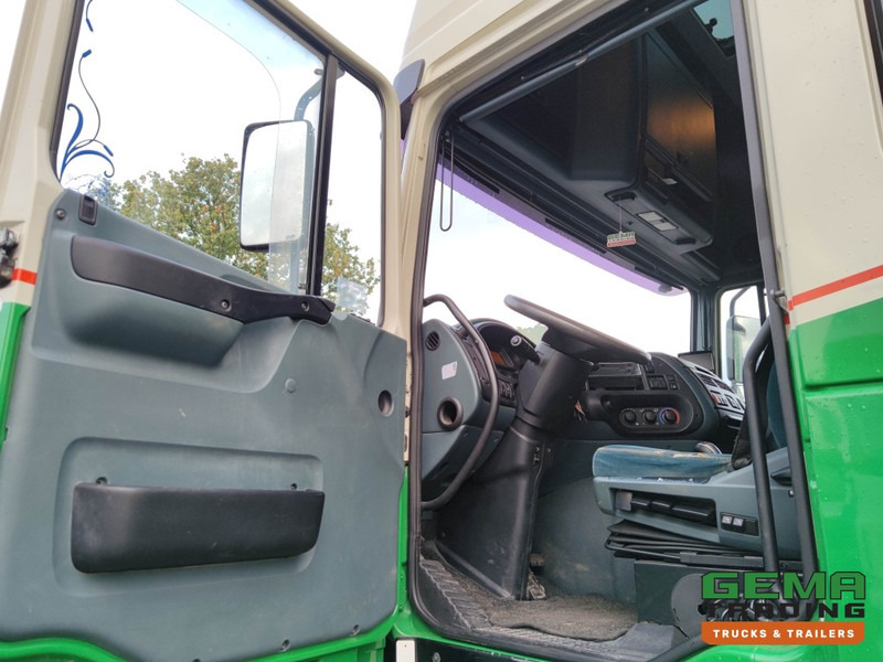 شاحنة نقل سيارات شاحنة DAF FAK XF95.430 8x2 Super SuperSpaceCab Euro3 - CurtainSider 7.31m + Ramp 16T - MachineTransporter - 6 Persons  (V558): صورة 14