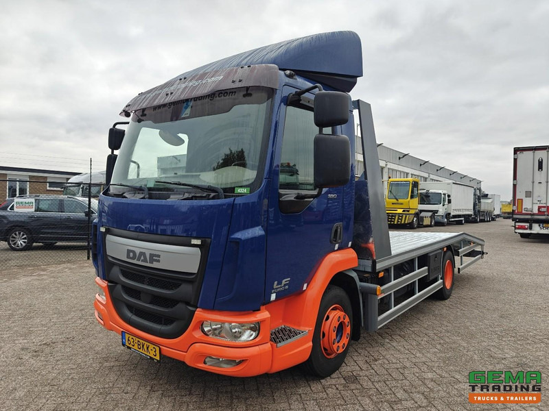 DAF LF 180 FA 4x2 Dagcab Euro6C - Oprijwagen/Machine transporter 5.3m + Lier 5900kg - Trekhaak - 09/2026 APK - NieuweOPbouw! - شاحنة نقل سيارات شاحنة: صورة 1 DAF LF 180 FA 4x2 Dagcab Euro6C - Oprijwagen/Machine transporter 5.3m + Lier 5900kg - Trekhaak - 09/2026 APK - NieuweOPbouw! - شاحنة نقل سيارات شاحنة: صورة 1