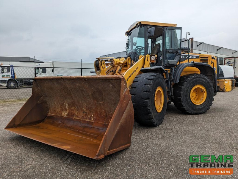 Hyundai HL760-9A Wheelloader - BM-Air overdruk unit - Cummins QSB6.7 - Engine prefilters (M33) - اللودر بعجل: صورة 1 Hyundai HL760-9A Wheelloader - BM-Air overdruk unit - Cummins QSB6.7 - Engine prefilters (M33) - اللودر بعجل: صورة 1
