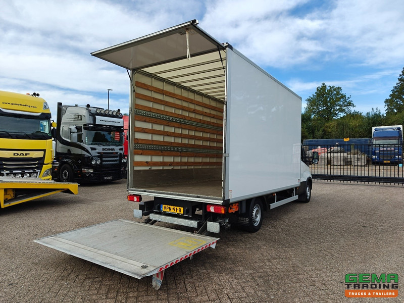 Iveco 35S18 Hi-Matic 4x2 Dagcab Euro6E - Gesloten Bak 4.2M - Laadklep 1000KG - Navi - 03/2026 APK - شاحنة مغلقة الصندوق: صورة 2 Iveco 35S18 Hi-Matic 4x2 Dagcab Euro6E - Gesloten Bak 4.2M - Laadklep 1000KG - Navi - 03/2026 APK - شاحنة مغلقة الصندوق: صورة 2