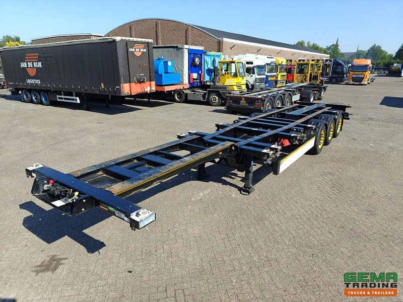 Kögel PORT 40 SIMPLEX 20 3-Assen SAF - Schijfremmen - 20/30/40FT Aansluiting - Achterschuiver - نصف مقطورة لنقل الحاويات: صورة 1 Kögel PORT 40 SIMPLEX 20 3-Assen SAF - Schijfremmen - 20/30/40FT Aansluiting - Achterschuiver - نصف مقطورة لنقل الحاويات: صورة 1