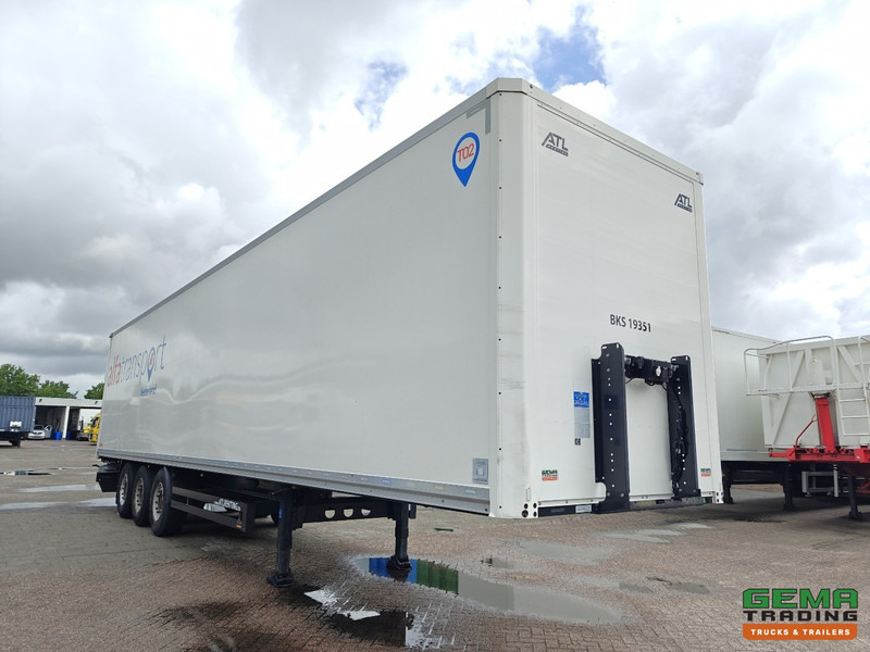 Kögel S24-1 3-Assen SAF - Schijfremmen - Gesloten Opbouw - نصف مقطورة صندوق مغلق: صورة 5 Kögel S24-1 3-Assen SAF - Schijfremmen - Gesloten Opbouw - نصف مقطورة صندوق مغلق: صورة 5