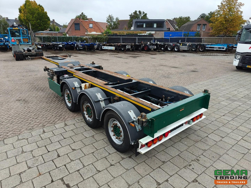 M&V Euro 802 Renders MULTI 3-Assen SAF - Schijfremmen - LiftAs - Midden/Achterschuiver - Alle Aansluitingen - QuickLock - نصف مقطورة لنقل الحاويات: صورة 2 M&V Euro 802 Renders MULTI 3-Assen SAF - Schijfremmen - LiftAs - Midden/Achterschuiver - Alle Aansluitingen - QuickLock - نصف مقطورة لنقل الحاويات: صورة 2