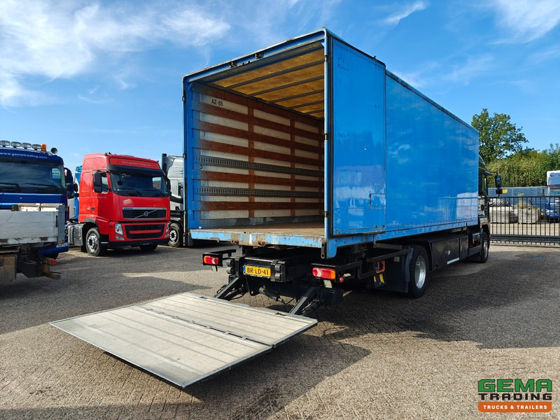 MAN TGA 18.310 4x2 LX Euro3 - Handgeschakeld ZF16 - BDF/VerhuisBak + Laadklep 2000KG - 207.000km - 12/2025 APK - شاحنات الحاويات / جسم علوي قابل للتغيير شاحنة: صورة 2 MAN TGA 18.310 4x2 LX Euro3 - Handgeschakeld ZF16 - BDF/VerhuisBak + Laadklep 2000KG - 207.000km - 12/2025 APK - شاحنات الحاويات / جسم علوي قابل للتغيير شاحنة: صورة 2