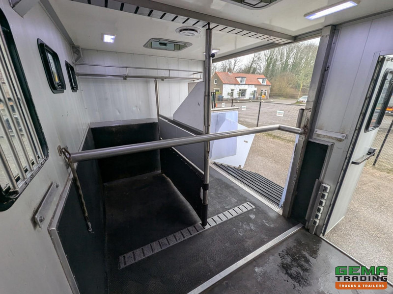 MAN TGL 12.180 4x2 DoKa 7 pers. Euro5 EEV - Paardenwagen 2-Paards - 147.000km! - MARGE - شاحنة نقل خيل: صورة 5 MAN TGL 12.180 4x2 DoKa 7 pers. Euro5 EEV - Paardenwagen 2-Paards - 147.000km! - MARGE - شاحنة نقل خيل: صورة 5