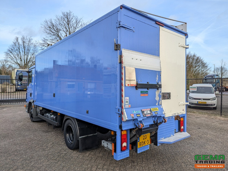 MAN TGL 7.150 4x2 Dagcabine Euro6 - Camper/Kart/Motor/ Mobiele Werkplaats - Laadklep 750KG - Zonnepaneel - شاحنة: صورة 5 MAN TGL 7.150 4x2 Dagcabine Euro6 - Camper/Kart/Motor/ Mobiele Werkplaats - Laadklep 750KG - Zonnepaneel - شاحنة: صورة 5