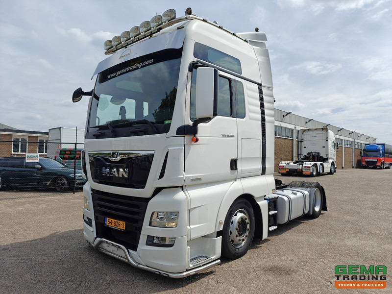 MAN TGX 18.500 4x2 XXL Euro6C - MEGA - Retarder - HefSchotel - Dubbele Tanks - Navi - SMARTtachoV2 - 12/2025 APK - وحدة جر: صورة 1 MAN TGX 18.500 4x2 XXL Euro6C - MEGA - Retarder - HefSchotel - Dubbele Tanks - Navi - SMARTtachoV2 - 12/2025 APK - وحدة جر: صورة 1