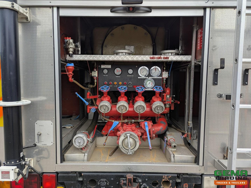 Mercedes-Benz 1124 AF 4x4 Dubbelcab 6Cil - 9 Pers - Kronenburg Tankautospuit TS08 LD3.000 HD240 T2.400 LiterTank - سيارة إطفاء: صورة 5 Mercedes-Benz 1124 AF 4x4 Dubbelcab 6Cil - 9 Pers - Kronenburg Tankautospuit TS08 LD3.000 HD240 T2.400 LiterTank - سيارة إطفاء: صورة 5