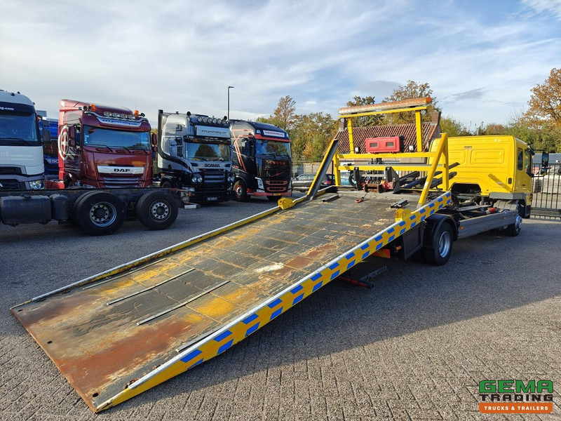 Mercedes-Benz Atego 1224 L 4x2 Dagcabine Euro5 6CIL - Eurotechniek 4T + Lier 3.6T + Bril 2000kg - شاحنة سحب: صورة 2 Mercedes-Benz Atego 1224 L 4x2 Dagcabine Euro5 6CIL - Eurotechniek 4T + Lier 3.6T + Bril 2000kg - شاحنة سحب: صورة 2