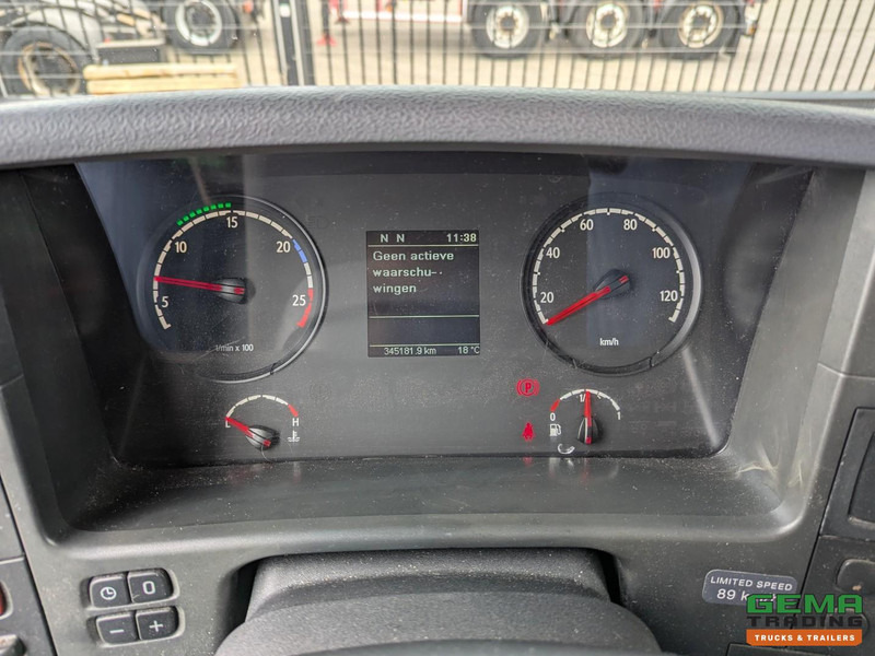 شاحنة الفريزر Scania P230 4x2 Dagcab Euro5 - Koel-VriesBak 8.4m + Carrier Supra 950MT + Laadklep 2000kg: صورة 16