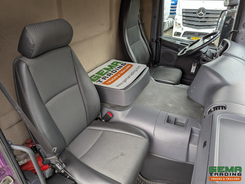 شاحنة الفريزر Scania P230 4x2 Dagcab Euro5 - Koel-VriesBak 8.4m + Carrier Supra 950MT + Laadklep 2000kg: صورة 17