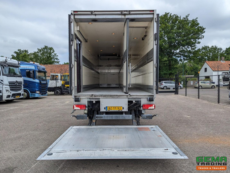 Scania P230 4x2 Dagcab Euro5 - Koel-VriesBak 8.4m + Carrier Supra 950MT + Laadklep 2000kg - شاحنة الفريزر: صورة 4 Scania P230 4x2 Dagcab Euro5 - Koel-VriesBak 8.4m + Carrier Supra 950MT + Laadklep 2000kg - شاحنة الفريزر: صورة 4