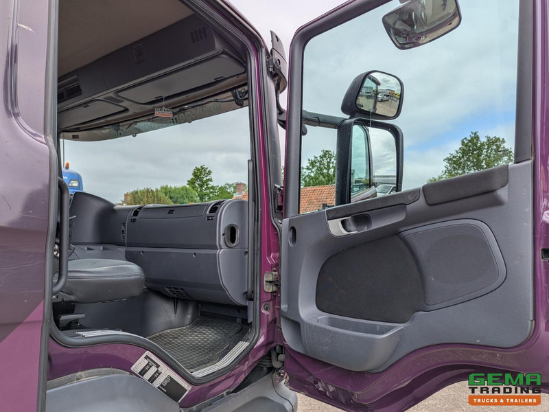 شاحنة الفريزر Scania P230 4x2 Dagcab Euro5 - Koel-VriesBak 8.4m + Carrier Supra 950MT + Laadklep 2000kg: صورة 14