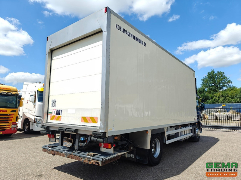 Scania P94D-260 4x2 Dagcab Euro2 - Handgeschakeld - Koel-Vriesbak 7.5m - Carrier Genesis R90 - Vangmuil - شاحنة الفريزر: صورة 4 Scania P94D-260 4x2 Dagcab Euro2 - Handgeschakeld - Koel-Vriesbak 7.5m - Carrier Genesis R90 - Vangmuil - شاحنة الفريزر: صورة 4