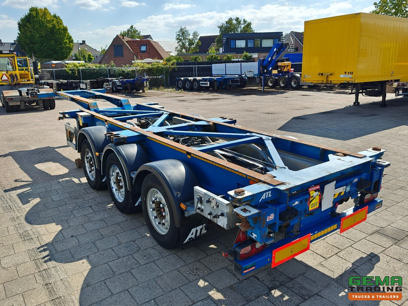 Van Hool 3B0079 3-Assen SAF - Schijfremmen - Alle aansluitingen / Universeel chassis - نصف مقطورة لنقل الحاويات: صورة 2 Van Hool 3B0079 3-Assen SAF - Schijfremmen - Alle aansluitingen / Universeel chassis - نصف مقطورة لنقل الحاويات: صورة 2