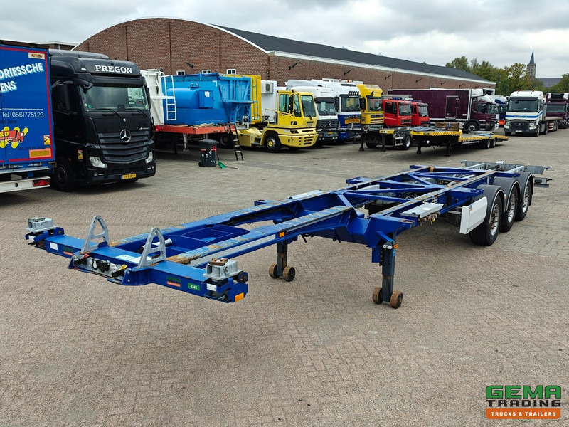 Van Hool A3C002 3-Assen JOST - Schijfremmen - Alle aansluitingen / Universeel chassis - TOP! - 10 stuks op Voorraad - نصف مقطورة لنقل الحاويات: صورة 2 Van Hool A3C002 3-Assen JOST - Schijfremmen - Alle aansluitingen / Universeel chassis - TOP! - 10 stuks op Voorraad - نصف مقطورة لنقل الحاويات: صورة 2
