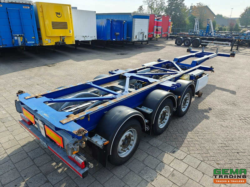 Van Hool A3C002 3-Assen JOST - Schijfremmen - Alle aansluitingen / Universeel chassis - TOP Staat! - نصف مقطورة لنقل الحاويات: صورة 3 Van Hool A3C002 3-Assen JOST - Schijfremmen - Alle aansluitingen / Universeel chassis - TOP Staat! - نصف مقطورة لنقل الحاويات: صورة 3