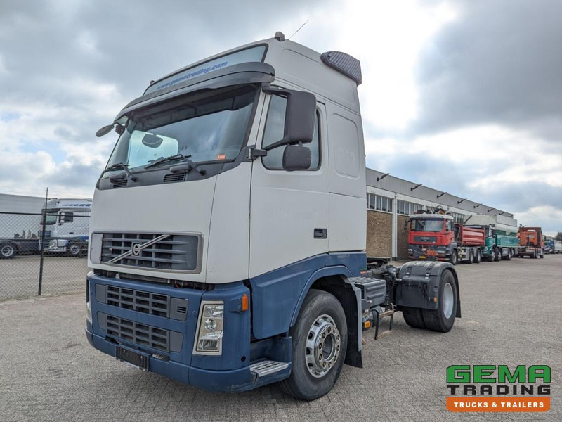 Volvo FH400 4x2 Euro5 FH400 4x2 Globetrotter Euro5  - ADR FL AT OX  (T1513) - وحدة جر: صورة 1 Volvo FH400 4x2 Euro5 FH400 4x2 Globetrotter Euro5  - ADR FL AT OX  (T1513) - وحدة جر: صورة 1