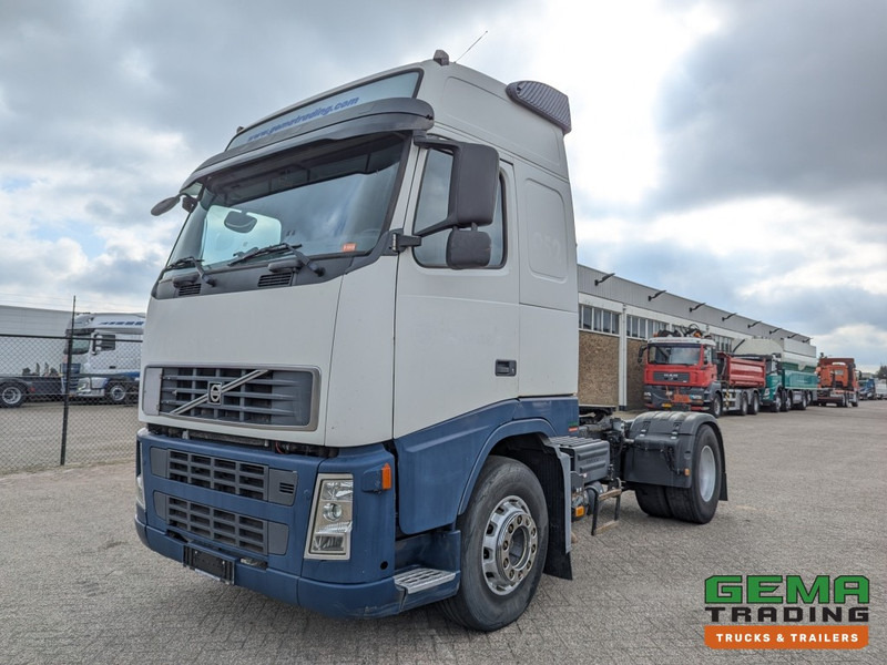 Volvo FH400 4x2 Euro5 FH400 4x2 Globetrotter Euro5 - ADR FL AT OX (T1513) - وحدة جر: صورة 1 Volvo FH400 4x2 Euro5 FH400 4x2 Globetrotter Euro5 - ADR FL AT OX (T1513) - وحدة جر: صورة 1
