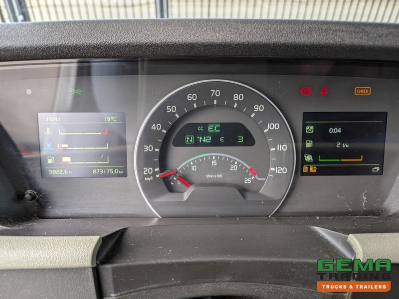 Volvo FH420 4x2 Euro6 FH420 4x2 Globetrotter Euro6 - XLOW / Mega - VEB+ - Double Tanks - Air Suspension (T1539) Volvo FH420 4x2 Euro6 FH420 4x2 Globetrotter Euro6 - XLOW / Mega - VEB+ - Double Tanks - Air Suspension (T1539): صورة 13