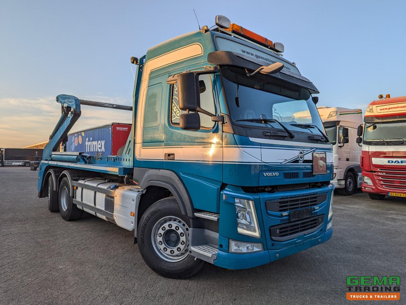 Volvo FM 460 6x2/4 Globetrotter Euro6 - JOAB PortaalSysteem 18T - Uitschuifbaar - Afstandbediening - VangmuilKoppeling - شاحنة نقل المخلفات: صورة 2 Volvo FM 460 6x2/4 Globetrotter Euro6 - JOAB PortaalSysteem 18T - Uitschuifbaar - Afstandbediening - VangmuilKoppeling - شاحنة نقل المخلفات: صورة 2