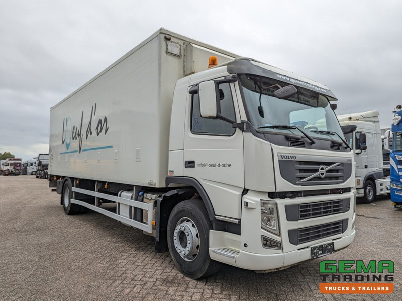 Volvo FM330 4x2 Daycab Euro5 KuikenBak 8.2m + Webasto Heater + Dhollandia 2000KG (V799) - شاحنة الفريزر: صورة 4 Volvo FM330 4x2 Daycab Euro5 KuikenBak 8.2m + Webasto Heater + Dhollandia 2000KG (V799) - شاحنة الفريزر: صورة 4