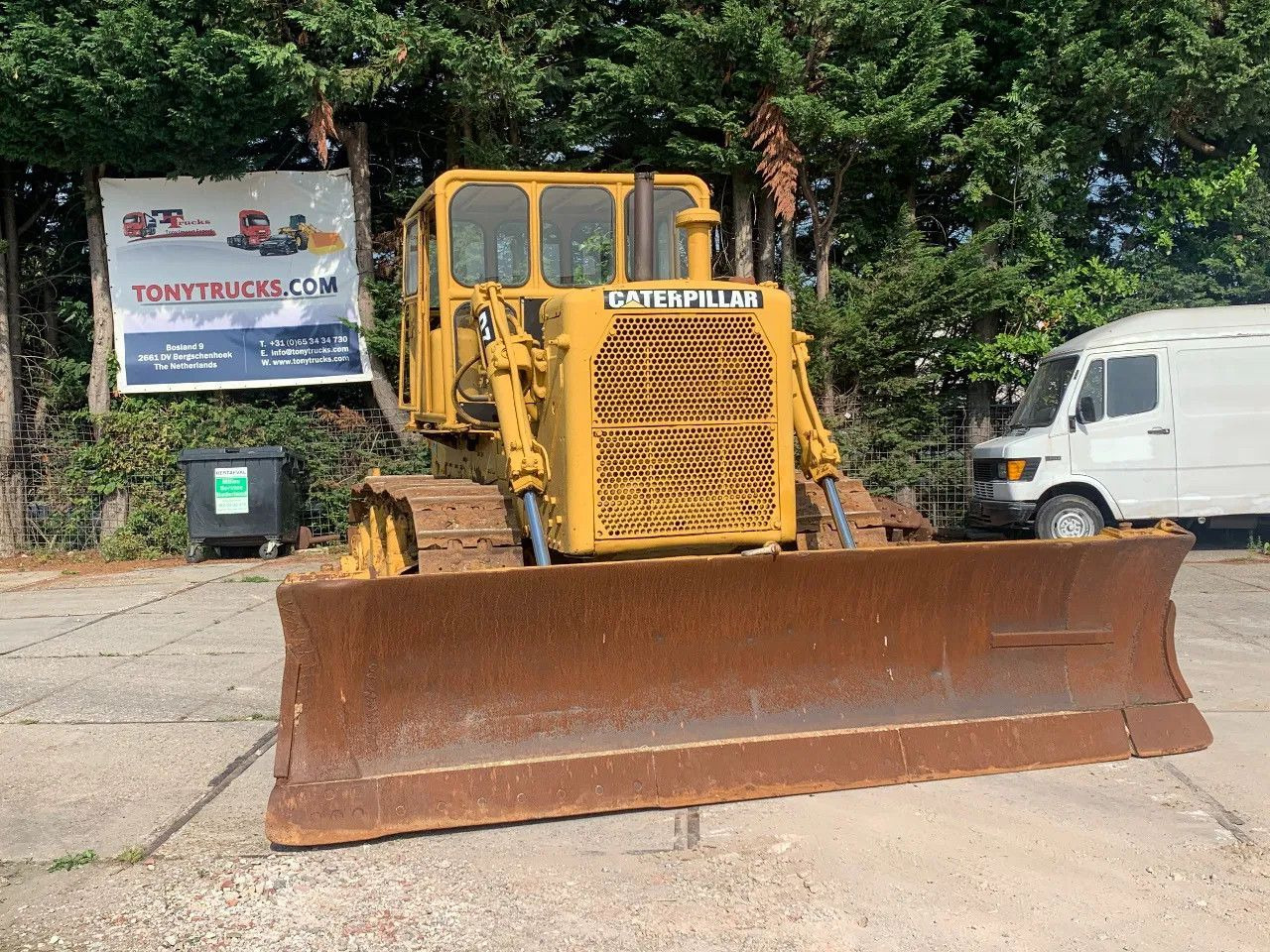 CAT Caterpillar D7E Bulldozer with ripper CLUTCH DEF CAT D7E Bulldozer with ripper CLUTCH DEFECT - جرافة: صورة 1 CAT Caterpillar D7E Bulldozer with ripper CLUTCH DEF CAT D7E Bulldozer with ripper CLUTCH DEFECT - جرافة: صورة 1