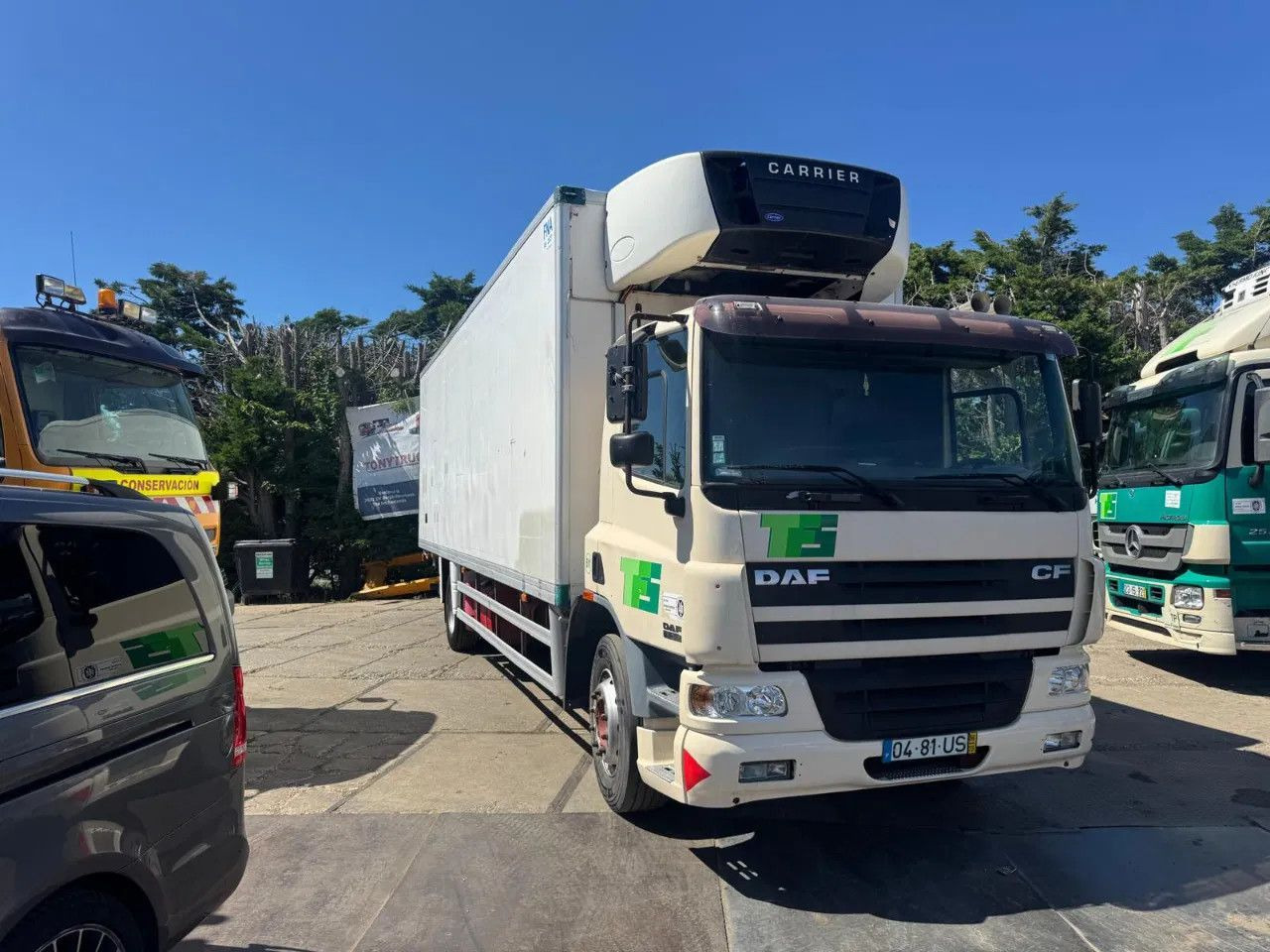DAF CF 75.310 4X2 Frigo Carier Spring/Air ZF Manual - شاحنة الفريزر: صورة 1 DAF CF 75.310 4X2 Frigo Carier Spring/Air ZF Manual - شاحنة الفريزر: صورة 1