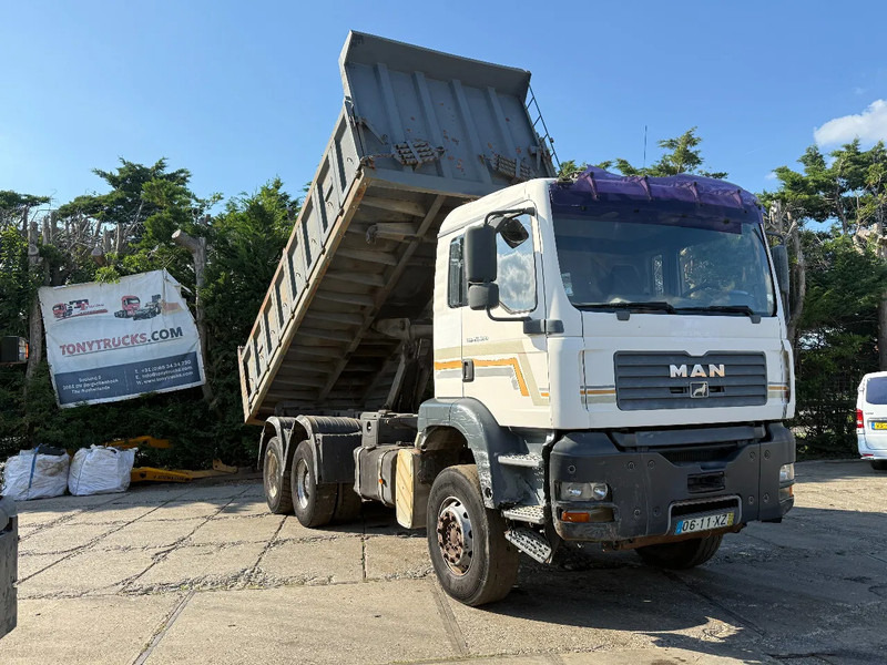 MAN TGA 26.360 6X4 Tipper Spring/Spring ZF Manual gear EURO3 - شاحنة قلاب: صورة 1 MAN TGA 26.360 6X4 Tipper Spring/Spring ZF Manual gear EURO3 - شاحنة قلاب: صورة 1