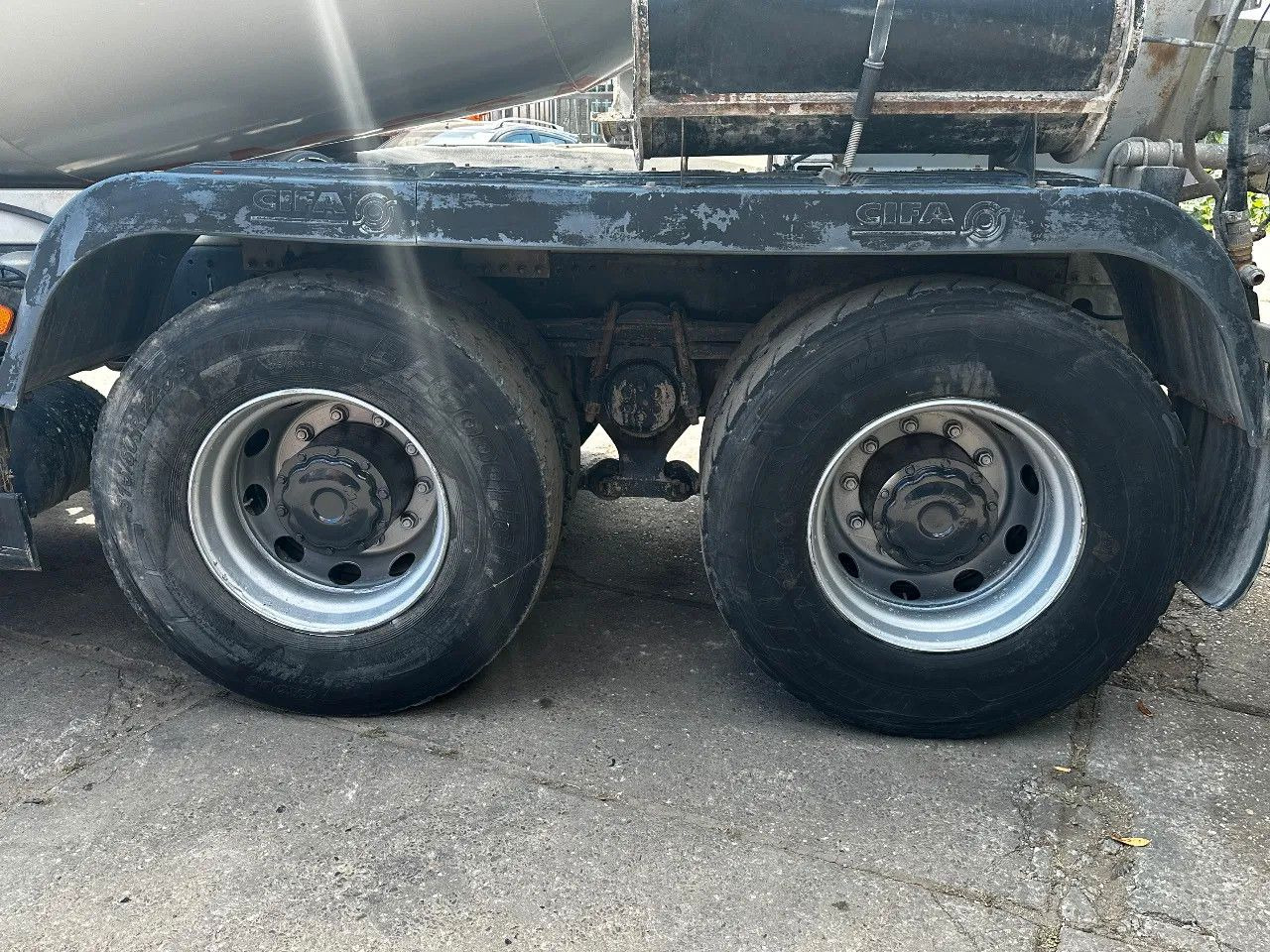 MAN TGA 35.360 8X4 CIFA Beton Mixer Spring/Spring ZF - شاحنة خلاطة خرسانة: صورة 5 MAN TGA 35.360 8X4 CIFA Beton Mixer Spring/Spring ZF - شاحنة خلاطة خرسانة: صورة 5
