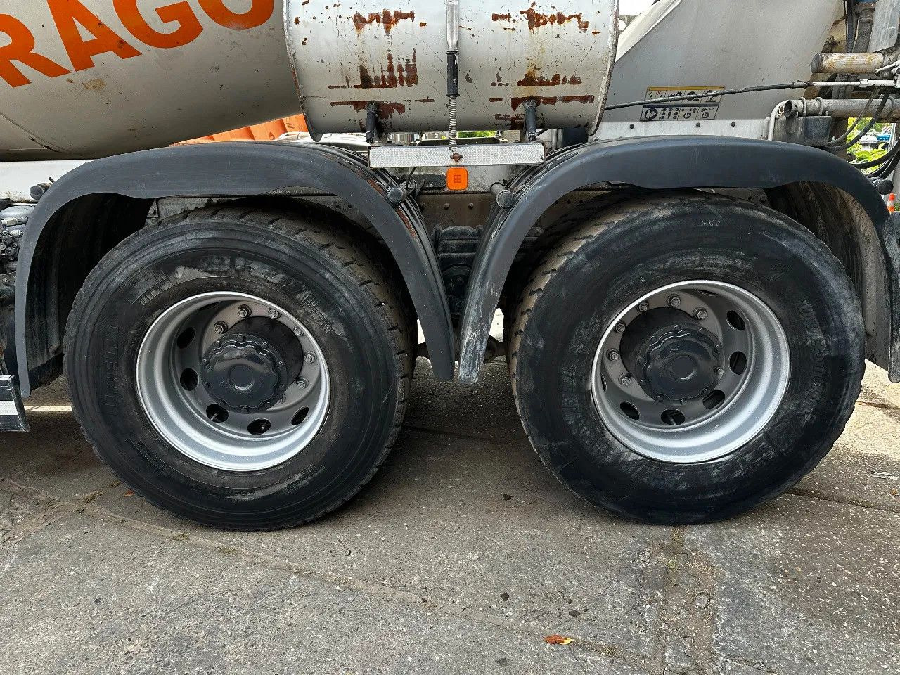 MAN TGA 35.360 8X4 CIFA Beton Mixer Spring/Spring ZF - شاحنة خلاطة خرسانة: صورة 5 MAN TGA 35.360 8X4 CIFA Beton Mixer Spring/Spring ZF - شاحنة خلاطة خرسانة: صورة 5