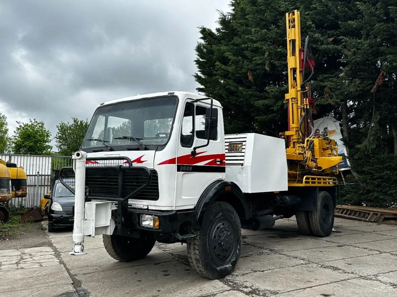 Mercedes-Benz 2028 4X4 DRILLING RIG WIRTH 250M IR AIR COMPRESSOR - برج الحفر: صورة 2 Mercedes-Benz 2028 4X4 DRILLING RIG WIRTH 250M IR AIR COMPRESSOR - برج الحفر: صورة 2