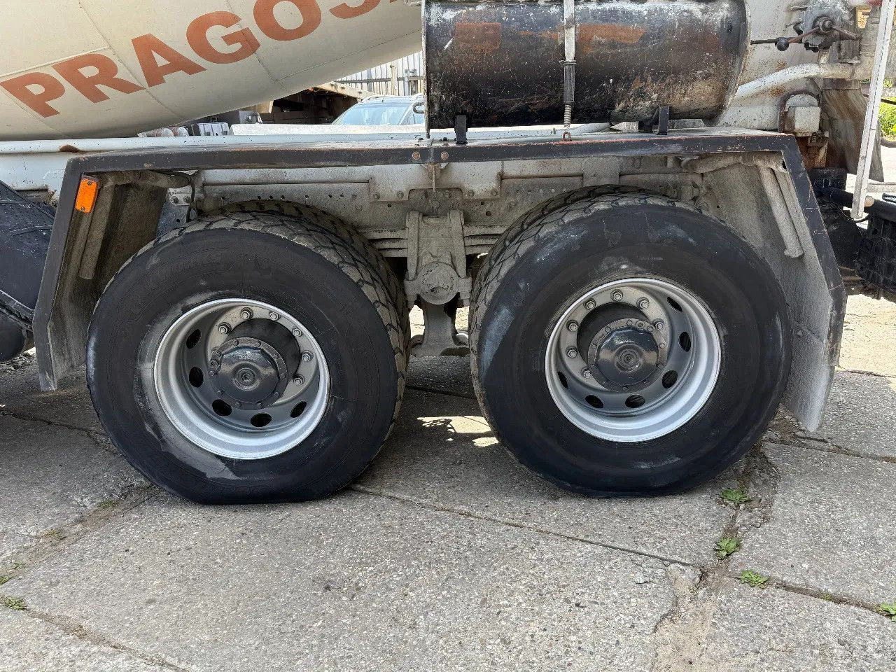 Mercedes-Benz Actros 3236 MP2 V6 8X4 9M3 Beton Mixer Spring/Sp - شاحنة خلاطة خرسانة: صورة 5 Mercedes-Benz Actros 3236 MP2 V6 8X4 9M3 Beton Mixer Spring/Sp - شاحنة خلاطة خرسانة: صورة 5