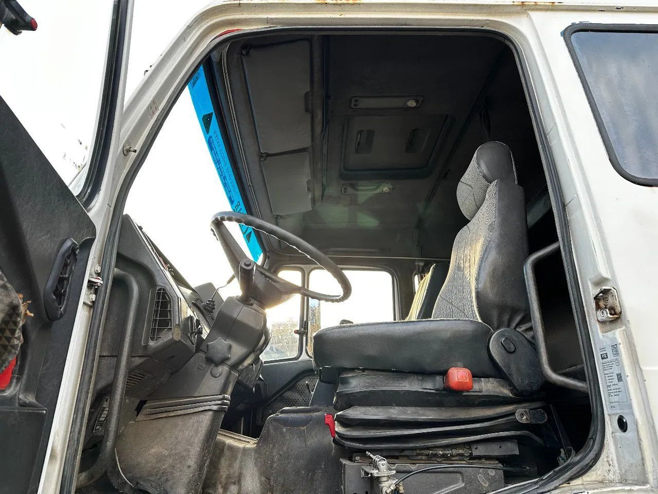 Mercedes-Benz SK 1935 V8 4X2 Tipper Spring/Spring AMCO V825 9T Mercedes-Benz SK 1935 V8 4X2 Tipper Spring/Spring AMCO V825 9T - شاحنة قلاب, شاحنة كرين: صورة 5 Mercedes-Benz SK 1935 V8 4X2 Tipper Spring/Spring AMCO V825 9T Mercedes-Benz SK 1935 V8 4X2 Tipper Spring/Spring AMCO V825 9T - شاحنة قلاب, شاحنة كرين: صورة 5