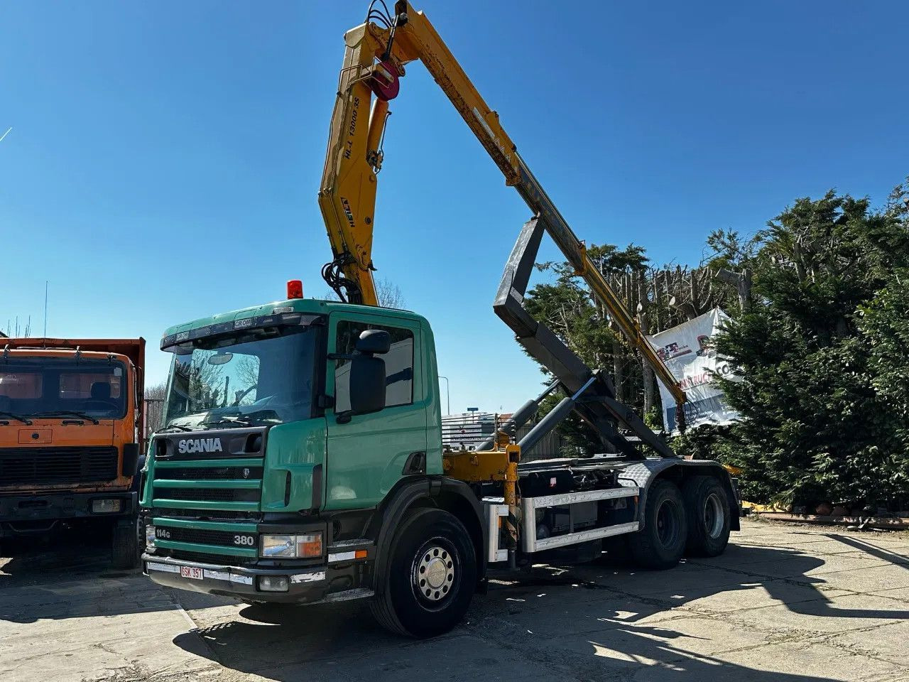 Scania P114-380 6X2 Ampirol + Heila 13000 5T Crane Manu - شاحنات الحاويات / جسم علوي قابل للتغيير شاحنة: صورة 2 Scania P114-380 6X2 Ampirol + Heila 13000 5T Crane Manu - شاحنات الحاويات / جسم علوي قابل للتغيير شاحنة: صورة 2