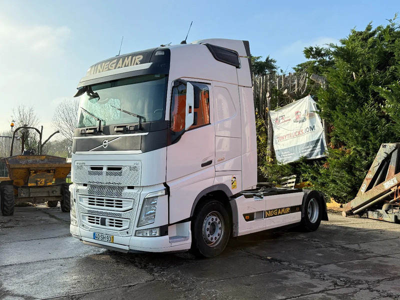 Volvo FH 13.460 4X2 Tractor-unit Spring/Air Retarder PROD2017 HB - وحدة جر: صورة 2 Volvo FH 13.460 4X2 Tractor-unit Spring/Air Retarder PROD2017 HB - وحدة جر: صورة 2