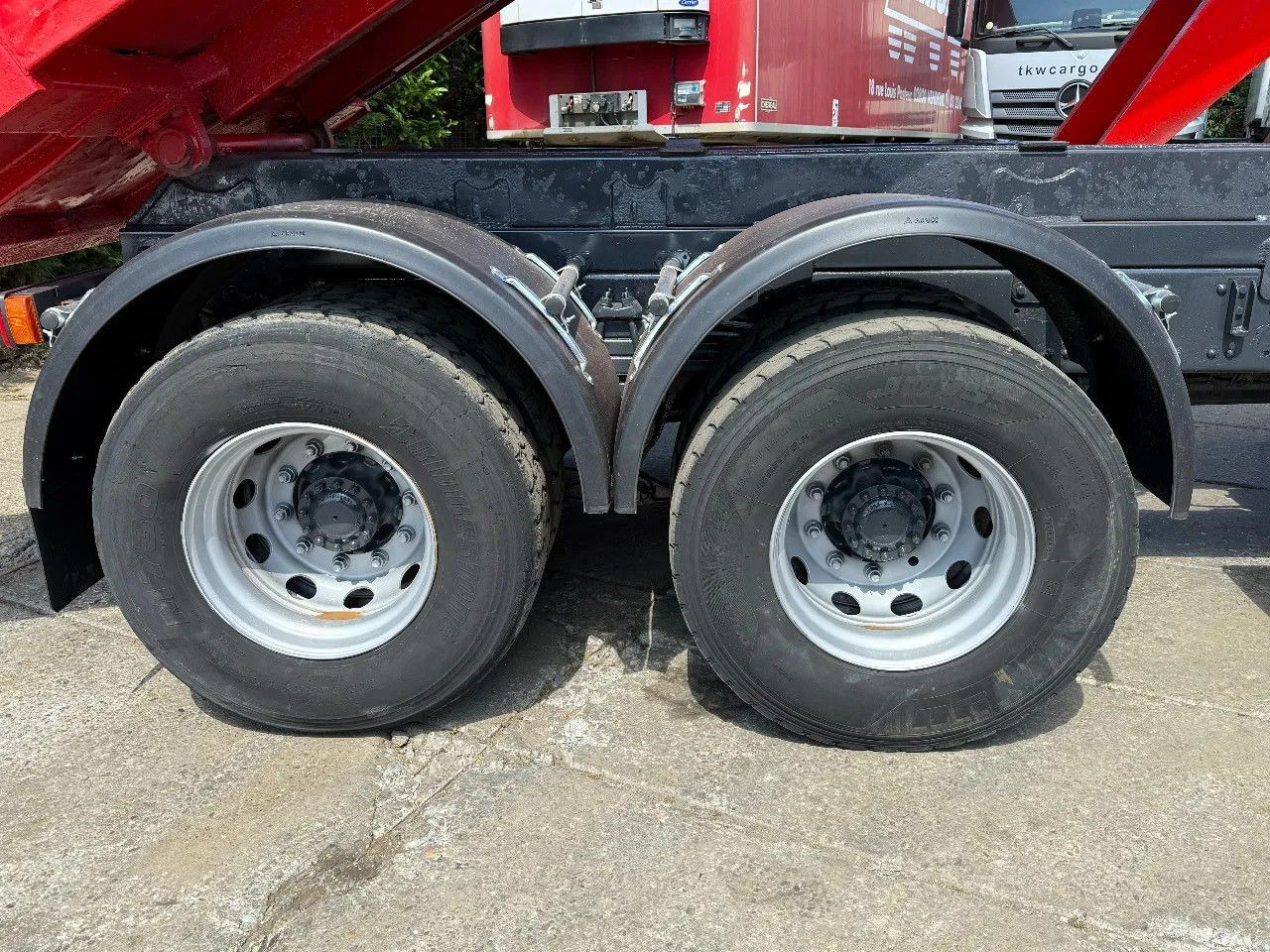 Volvo FH 16.600 6X4 Tipper Spring/Spring Euro5 - شاحنة قلاب: صورة 5 Volvo FH 16.600 6X4 Tipper Spring/Spring Euro5 - شاحنة قلاب: صورة 5