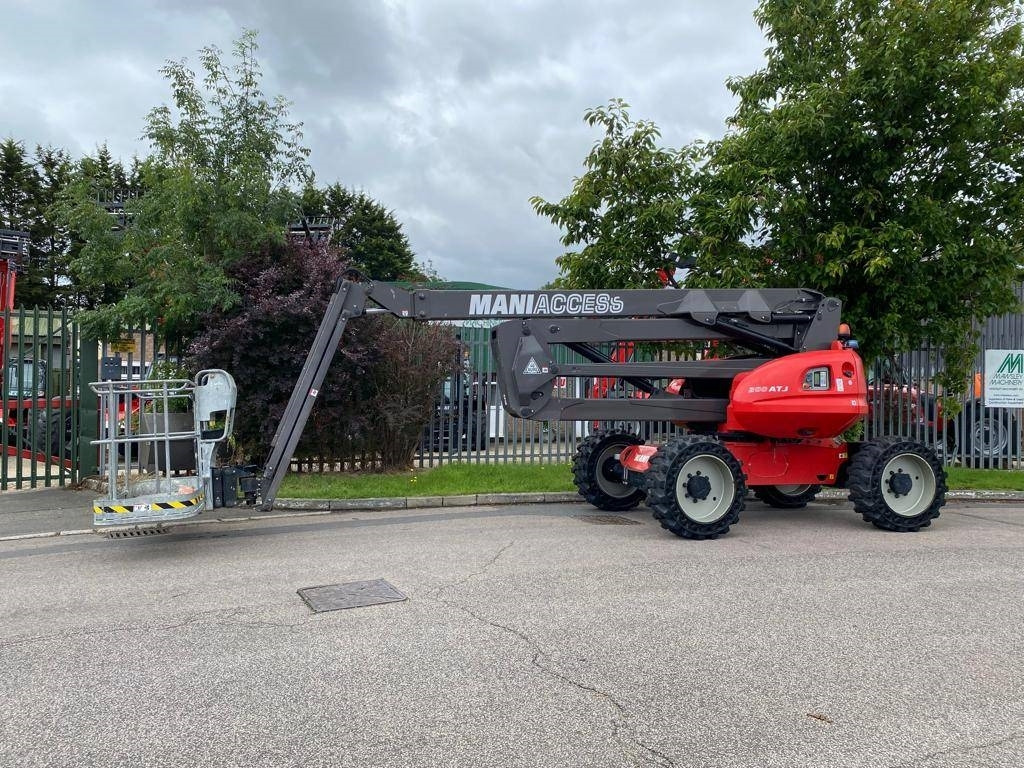 Manitou 200 ATJ - شاحنة ذراع مفصلي: صورة 2 Manitou 200 ATJ - شاحنة ذراع مفصلي: صورة 2