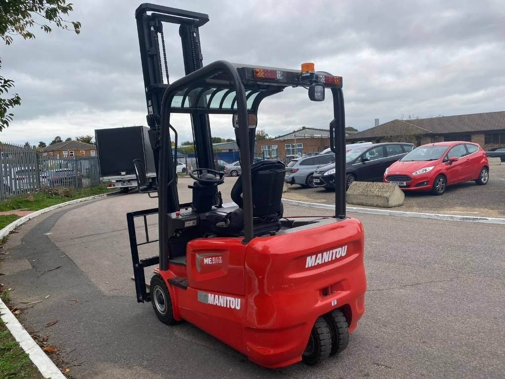 Manitou ME 316 - رافعة شوكية كهربائية: صورة 5 Manitou ME 316 - رافعة شوكية كهربائية: صورة 5