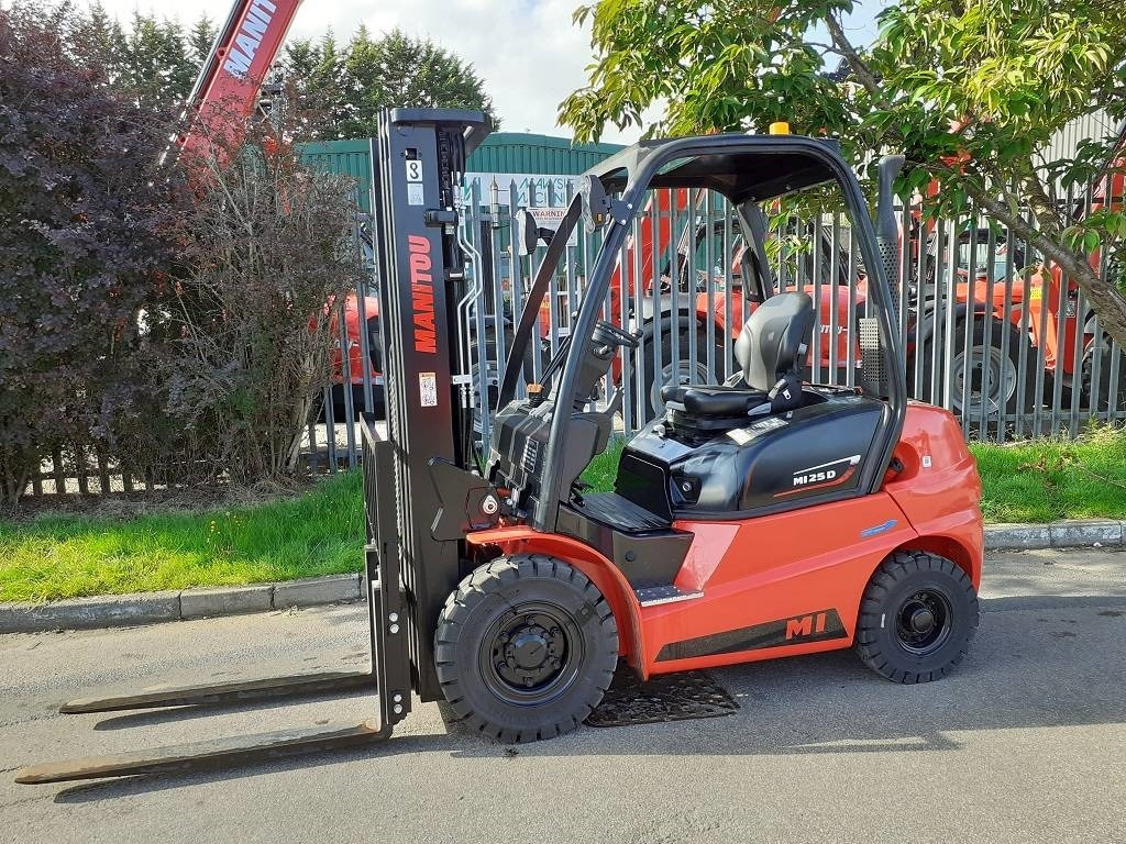 Manitou MI 25 D - رافعة شوكية ديزل: صورة 1 Manitou MI 25 D - رافعة شوكية ديزل: صورة 1