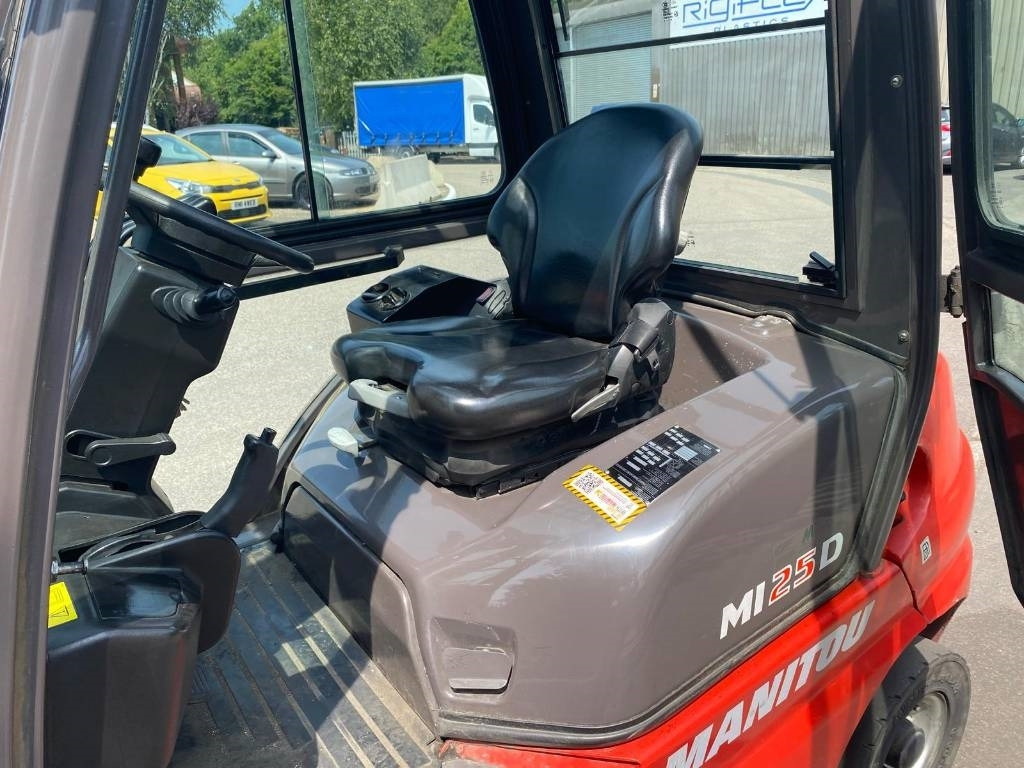 Manitou Mi25D  Manitou Mi25D: صورة 23