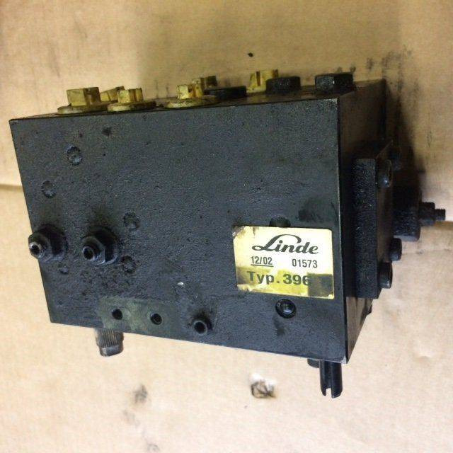 Accelerator assy. CHS-02/10, for Linde H50-80, Series 396-T - النظام الكهربائي - معدات المناولة: صورة 2 Accelerator assy. CHS-02/10, for Linde H50-80, Series 396-T - النظام الكهربائي - معدات المناولة: صورة 2