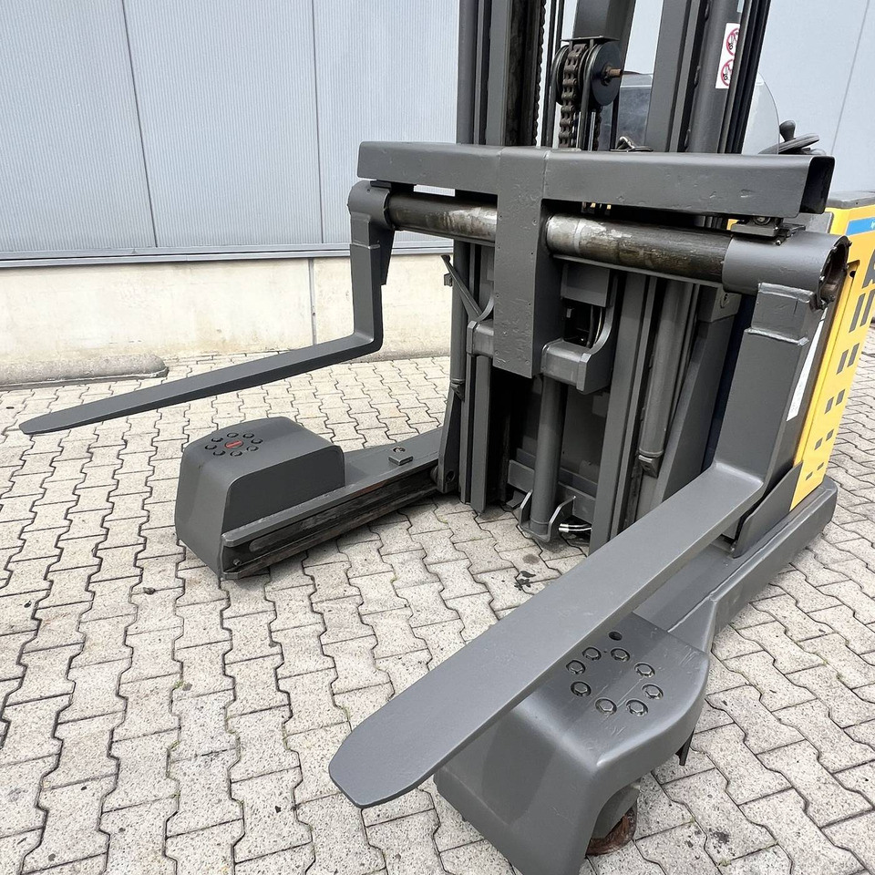 Atlet UFS250DTFVRE480 - شاحنة مناولة بأربعة اتجاهات: صورة 4 Atlet UFS250DTFVRE480 - شاحنة مناولة بأربعة اتجاهات: صورة 4