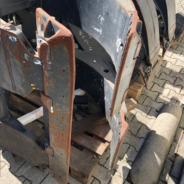 المشبك Cascade 360° Rotating Paper Roll Clamp: صورة 9 المشبك Cascade 360° Rotating Paper Roll Clamp: صورة 9