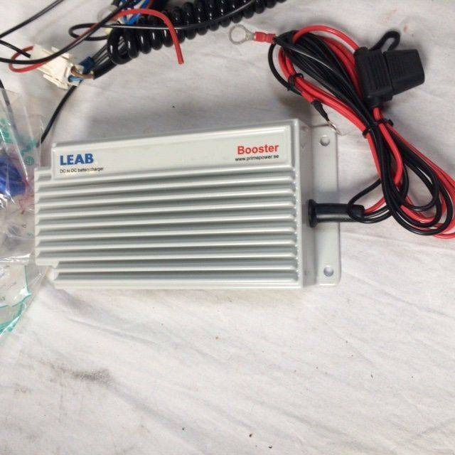 Charger for Caterpillar Mitsubishi - قطع غيار - معدات المناولة: صورة 2 Charger for Caterpillar Mitsubishi - قطع غيار - معدات المناولة: صورة 2