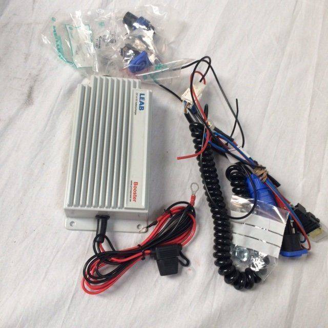 Charger for Caterpillar Mitsubishi - قطع غيار - معدات المناولة: صورة 1 Charger for Caterpillar Mitsubishi - قطع غيار - معدات المناولة: صورة 1